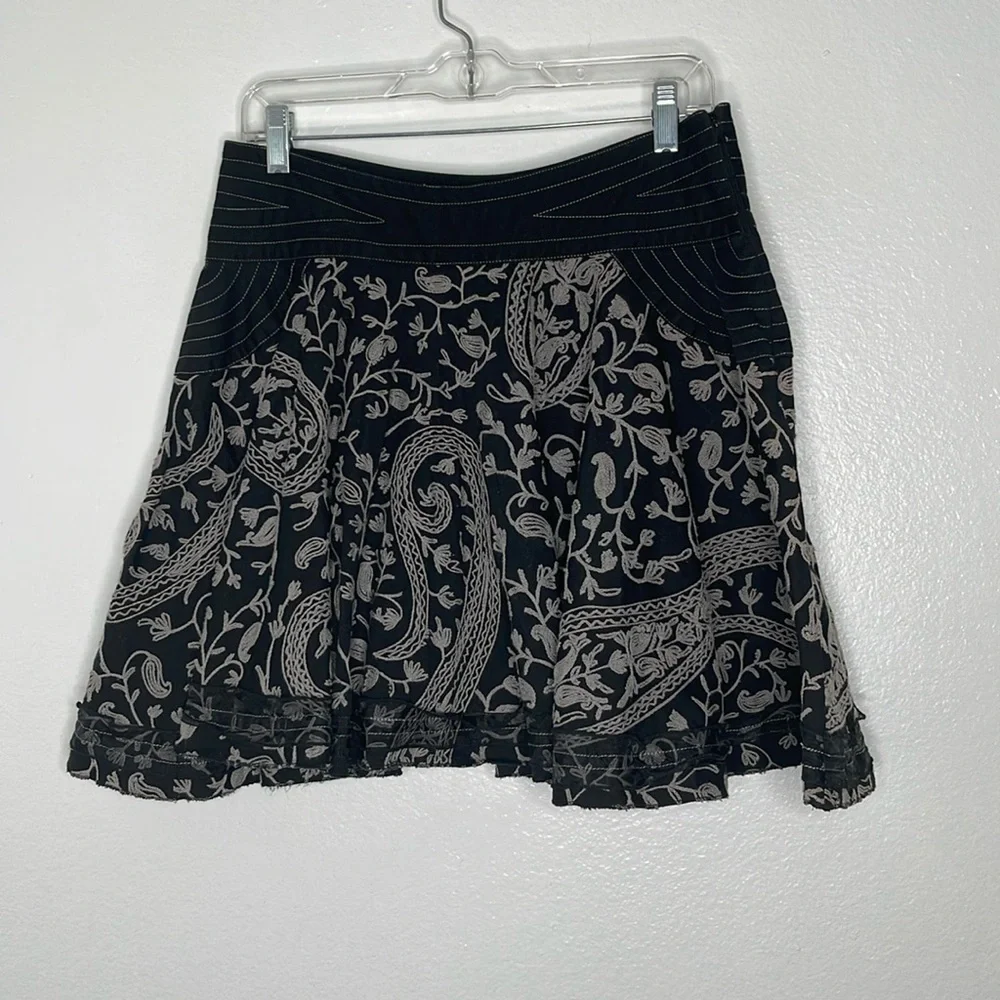 ARTKA Black Gray Embroidered Cotton Full Skater Mini Skirt Size XL / Medium